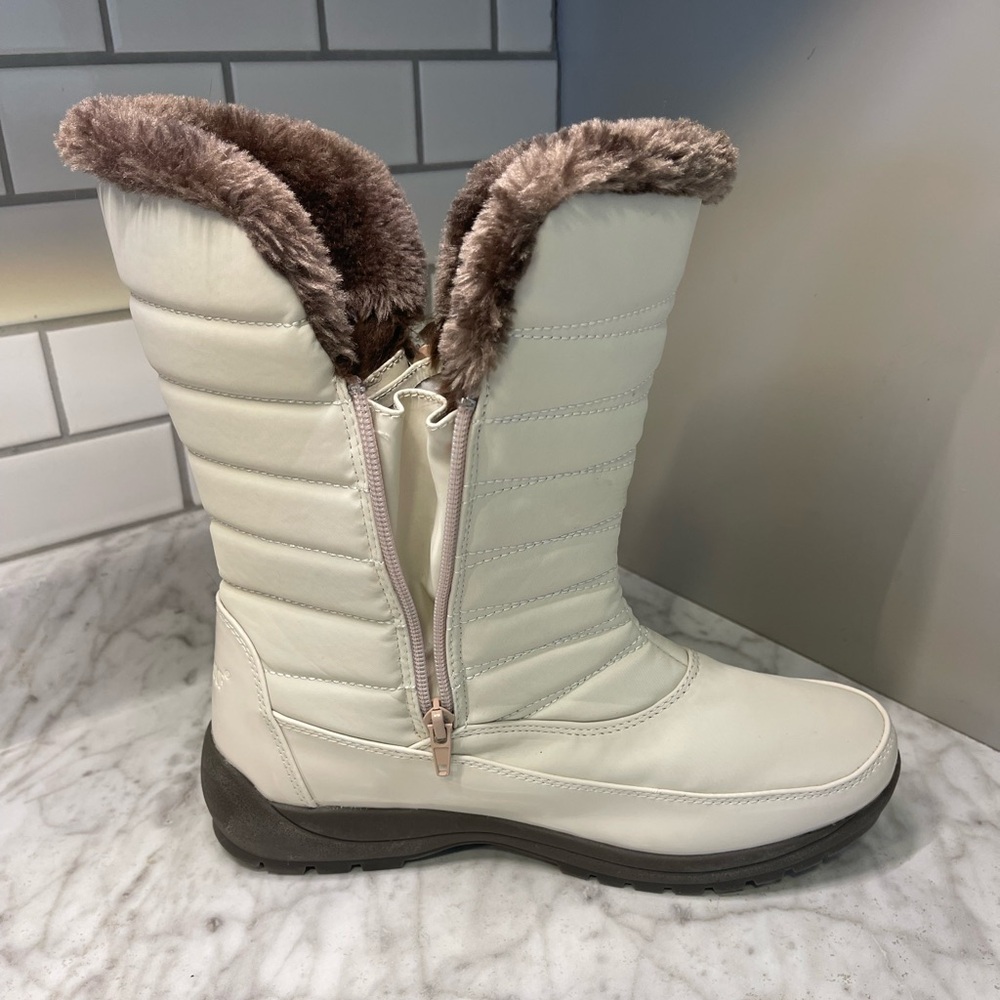 NWOT Weatherproof Women’s Zipper Snow boots, Size 8 - Picture 7 of 9